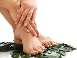 फटी एड़ियों का घरेलु इलाज (Cracked Heels Home Remedies)
