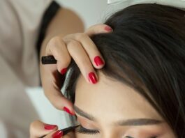 काजल को हटाने के टॉप 5 तरीके (Top 5 Ways to Remove Kajal) Top 5 ways to remove kajal