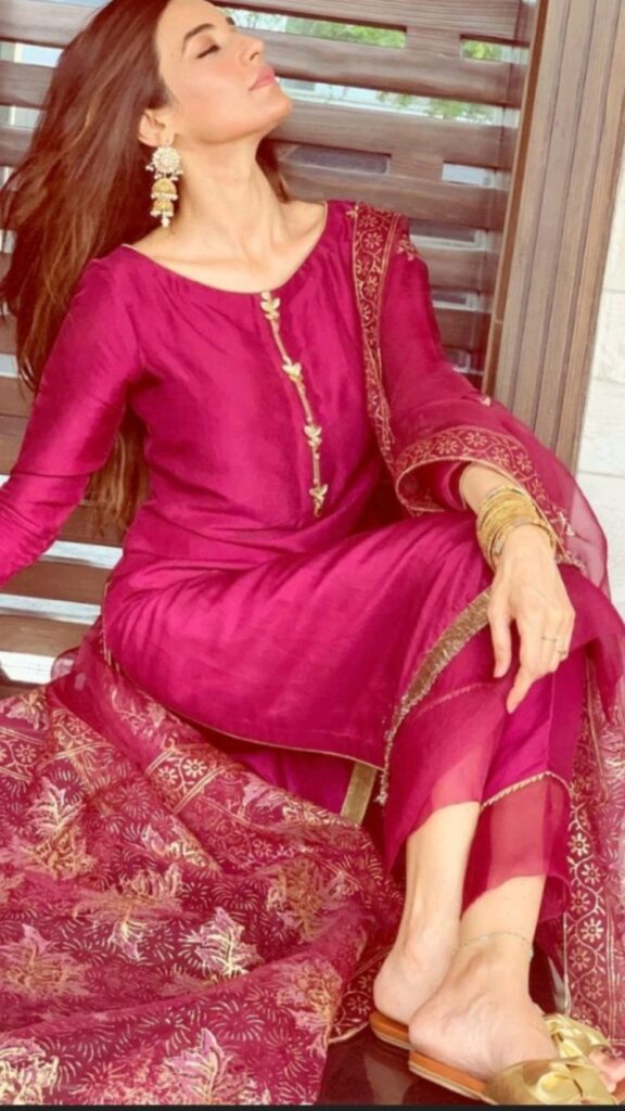 Best Karwa Chauth Outfit Ideas