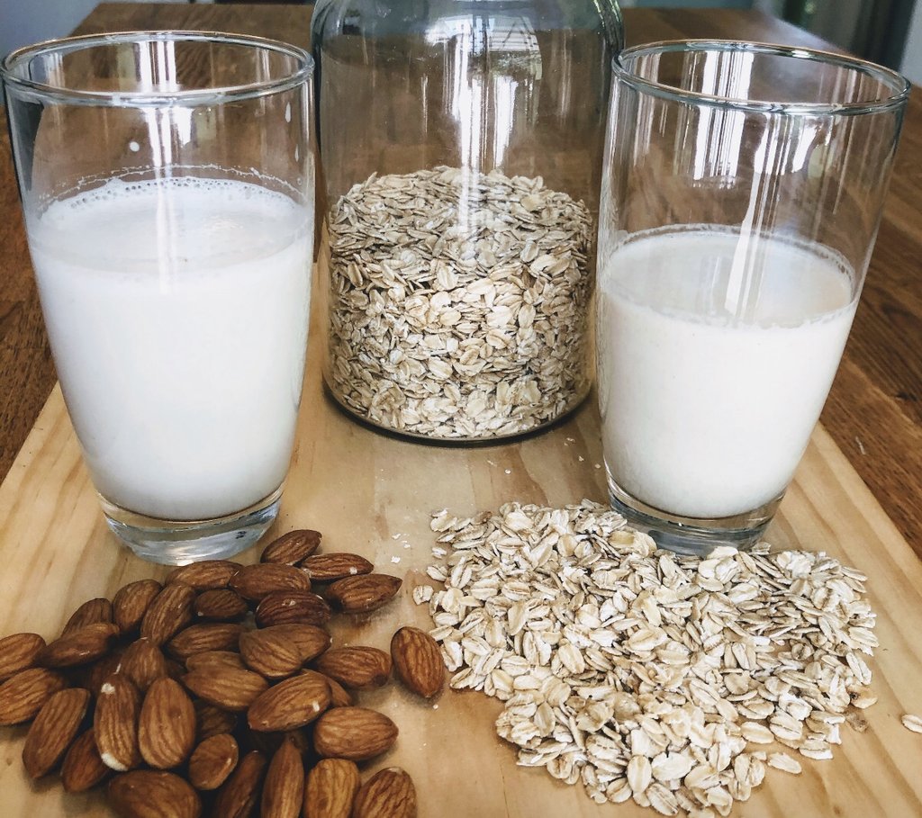 Oats Milk versus Almond Milk