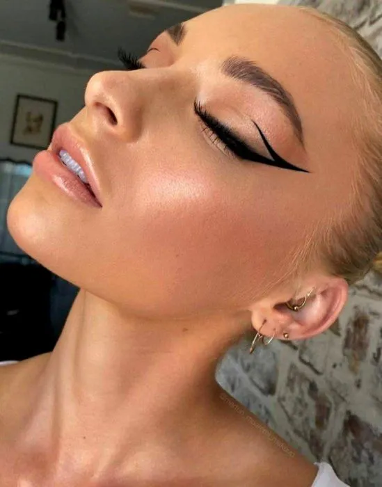 15 Best Floating Eyeliner Ideas